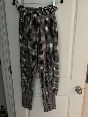 SHEIN Black & White Plaid Paperbag Waist Skinny Trousers